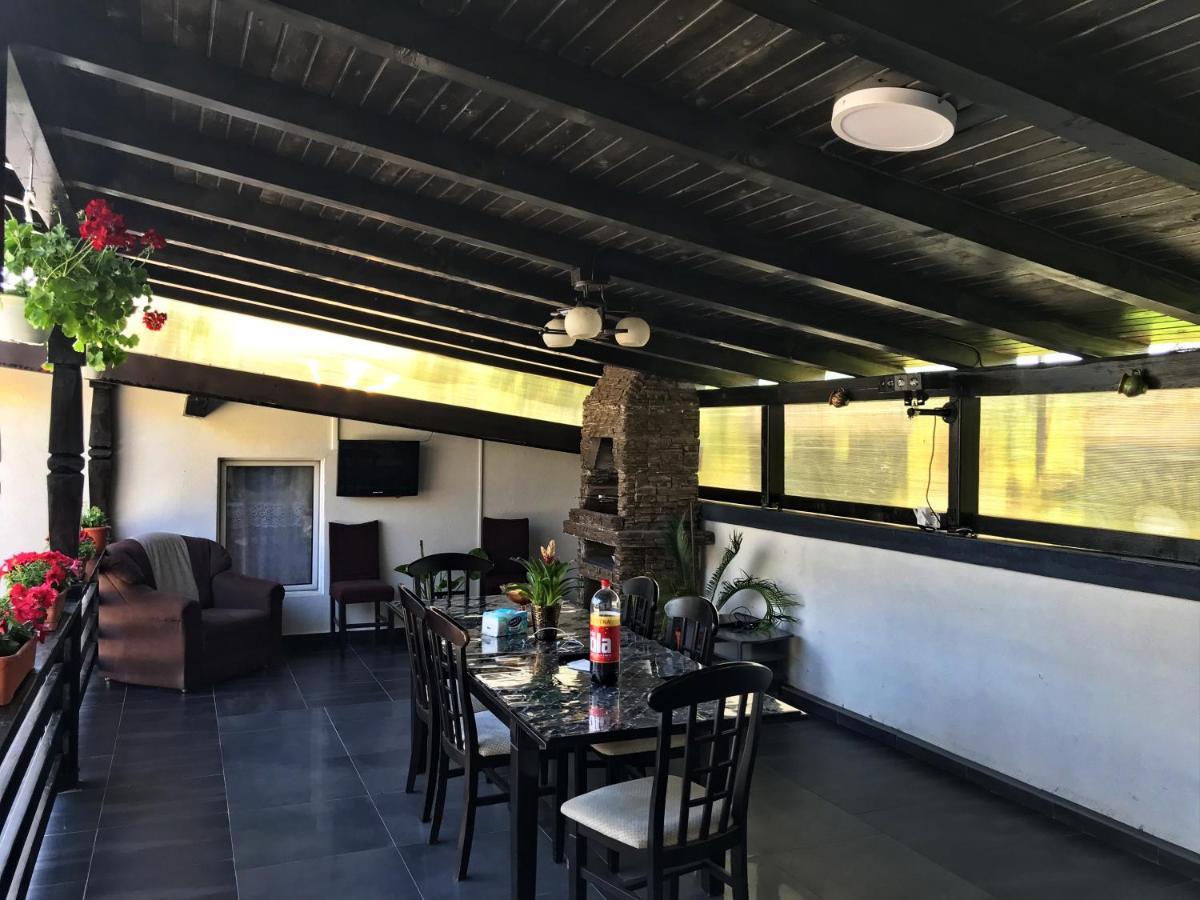 Appartement La Dory à Satu Sugatag Extérieur photo